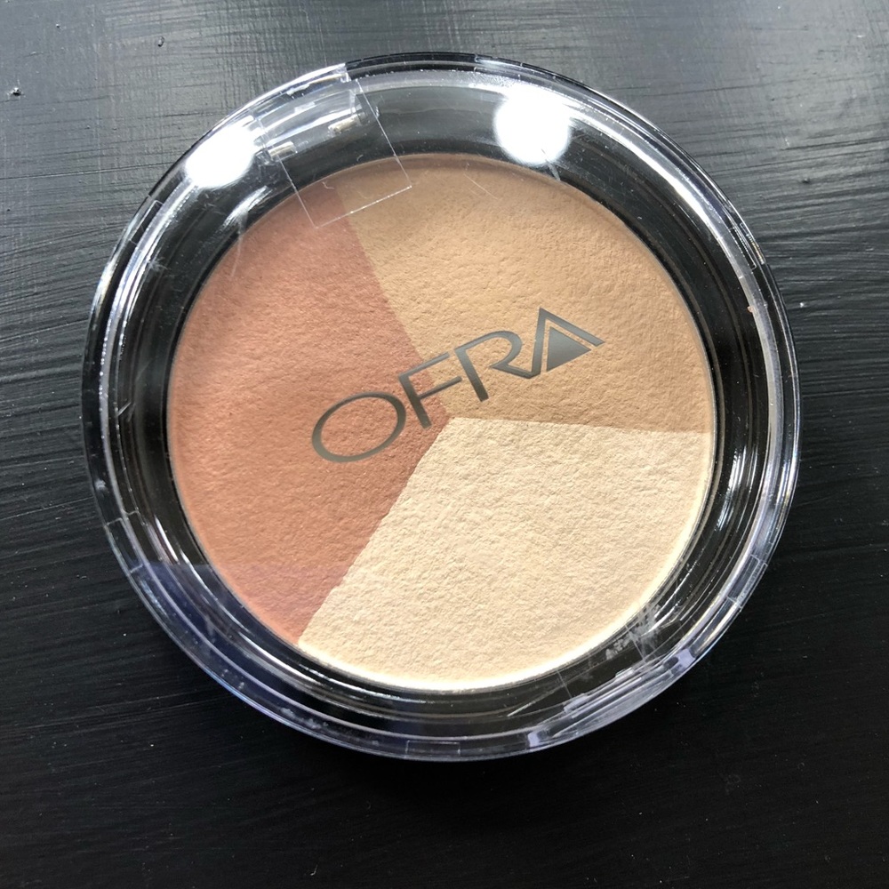 Professional Ofra wet and dry foundation